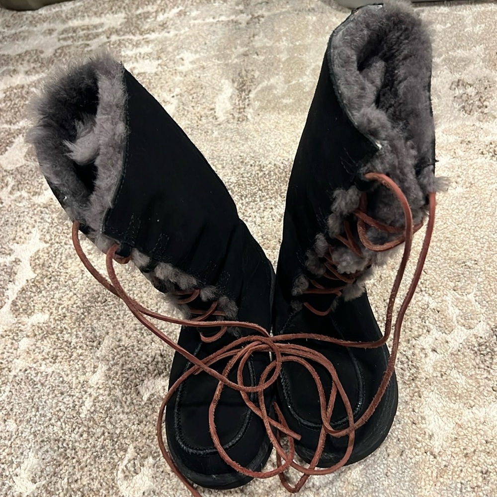 Black Ugg lace up boots 👢 - Picture 1 of 8